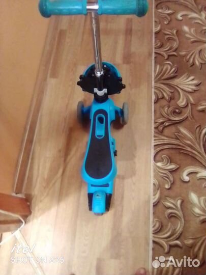 Самокат детский трехколесный с сиденьем бу
