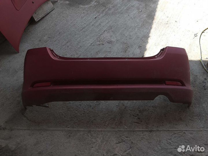 Бампер задний Daihatsu yrv