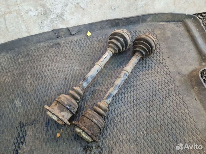 Привода валы на Audi A8/S8 D2 4D0407272AF