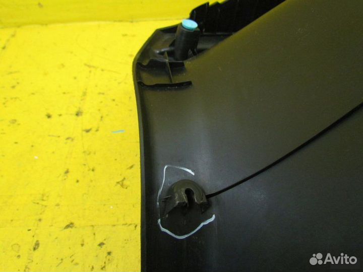 Обшивка багажника правая Hyundai Solaris 1 хэтчбек