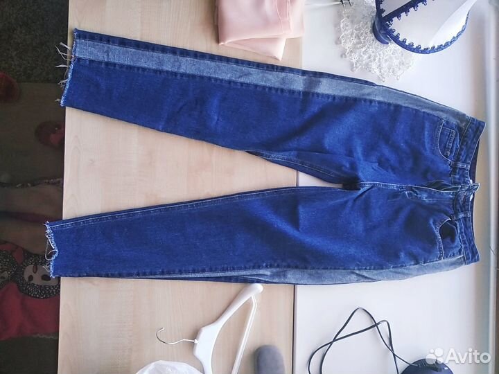 Джинсы и топ, пакетом