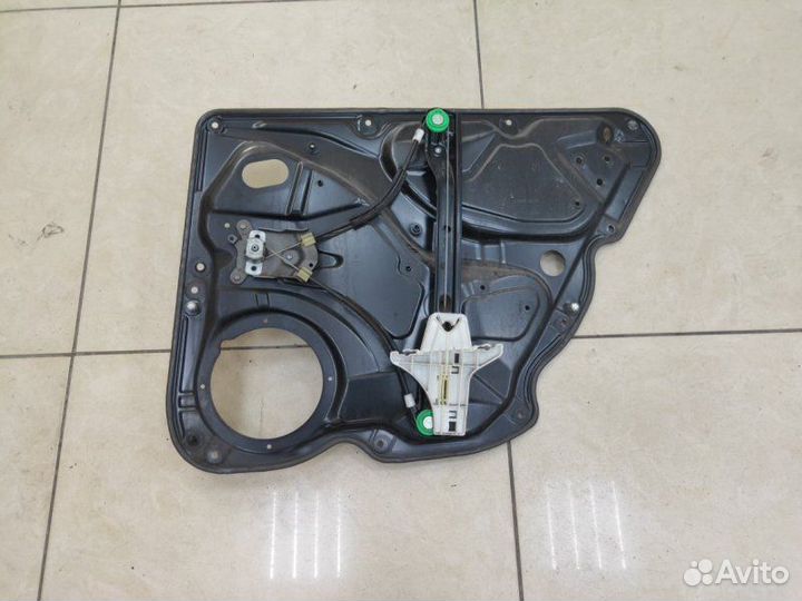 Стеклоподъемник задний левый Volkswagen Passat B6