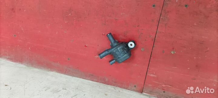 Помпа инвертора Toyota