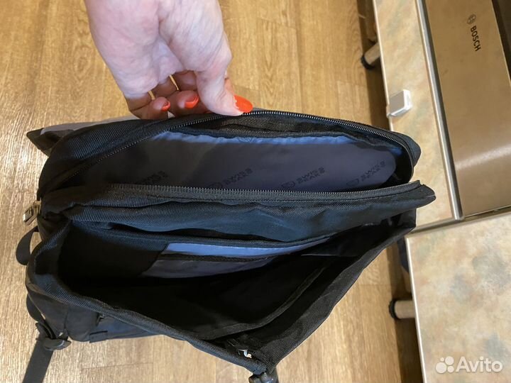 Рюкзак для ноутбука swiss peak 17 новый