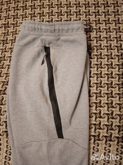 Штаны Nike Sportswear Tech Fleece