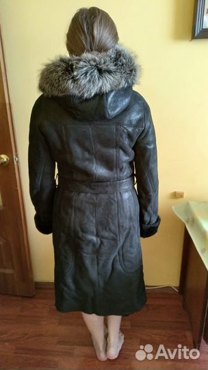 Дубленка натуральная женская с капюшоном