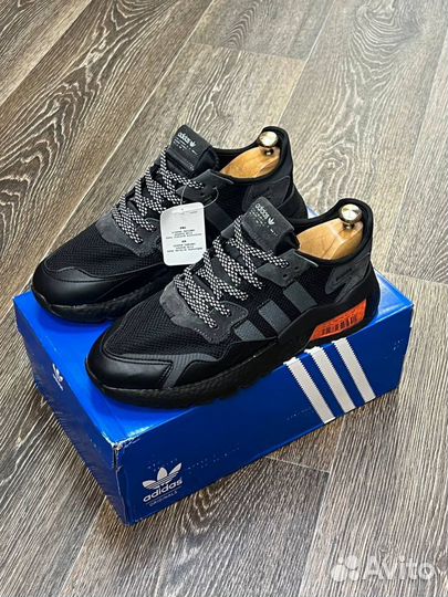 Кроссовки adidas jogger