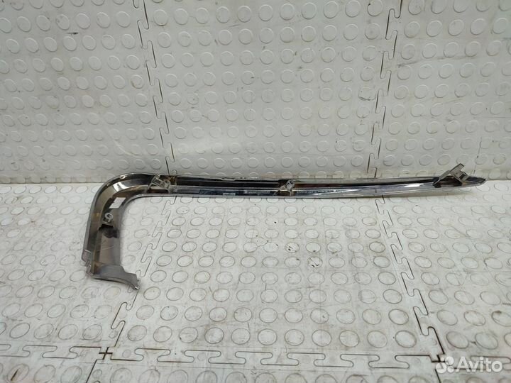 Молдинг бампера передний правый Лада Веста 2015