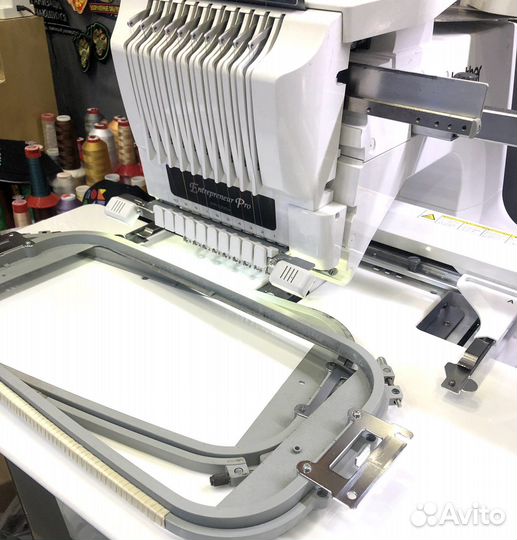 Вышивальная машина Brother PR1000e