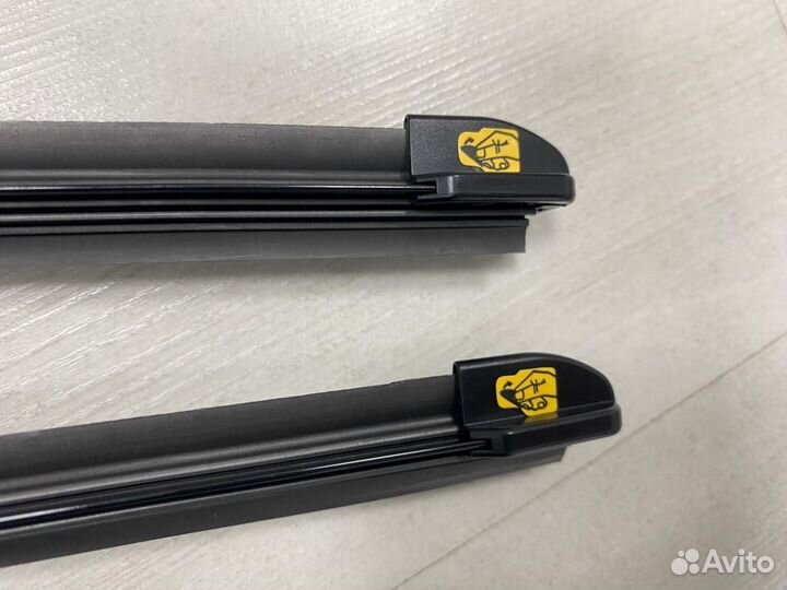 Щётки стеклоочистителя Mercedes W213 A2138203604