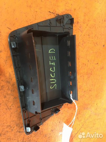 Крышка подушки безопасности Toyota Succeed NCP51V