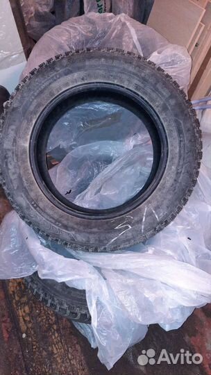 Nokian Tyres Hakkapeliitta 5 235/60 R17