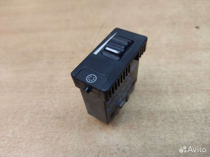 Кнопка яркости щитка приборов, Volvo 960