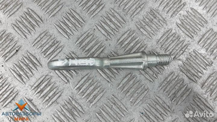 Крюк буксировочный BMW 5 E60/E61 рест. 2009