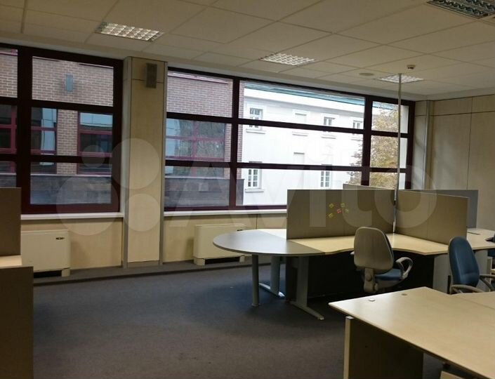 Предлагаем арендовать просторный офис 301.1 кв.м