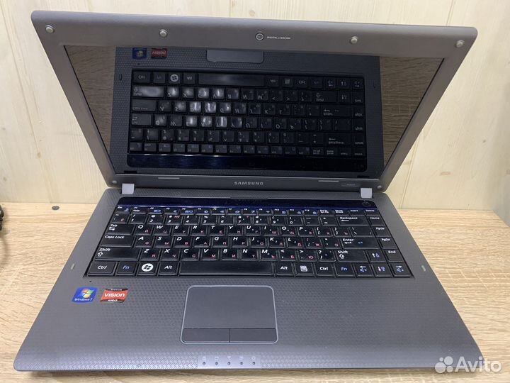 Ноутбук Samsung R425 Серебристый 14