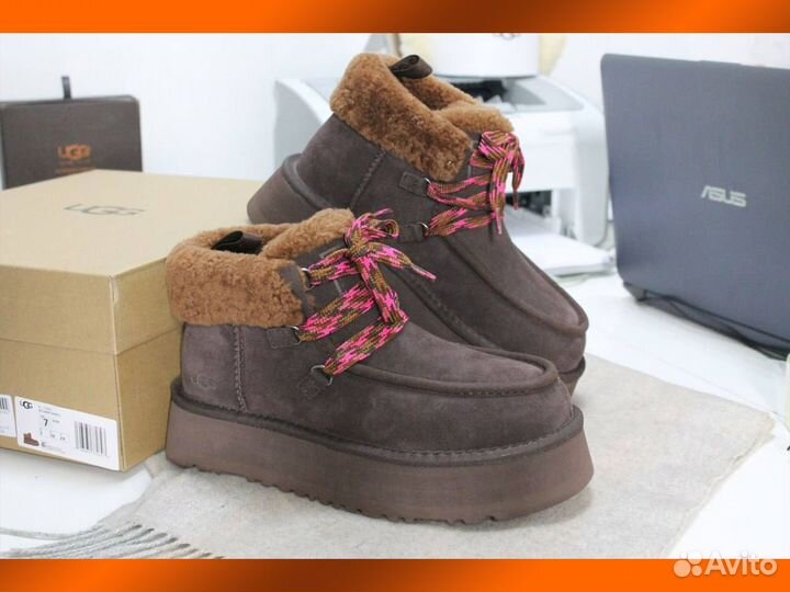 UGG (угги) Funkarra Cabin Cuff от поставщика - обувь для женщин Тёмно-Коричневого цвета