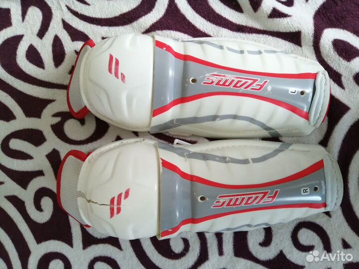 Наколенники