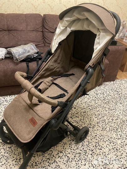 Коляска нуовита