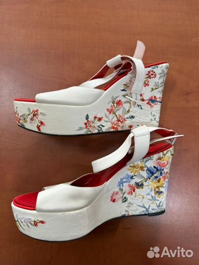 Босоножки Ermanno Scervino