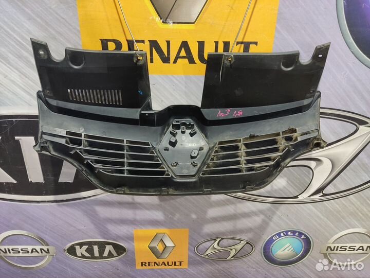 Решетка радиатора Renault logan 2