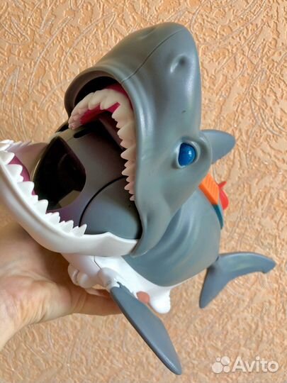 Игрушка Акула Мощный укус