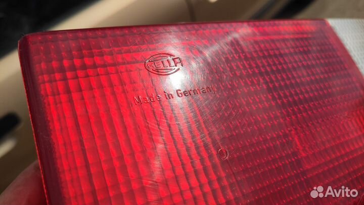 Фонарь задний левый внутренний Audi 80 B3 Hella