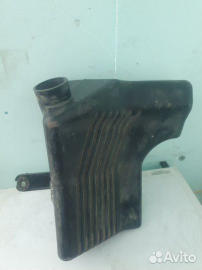 Резонатор воздушного фильтра Suzuki Grand Vitara 2