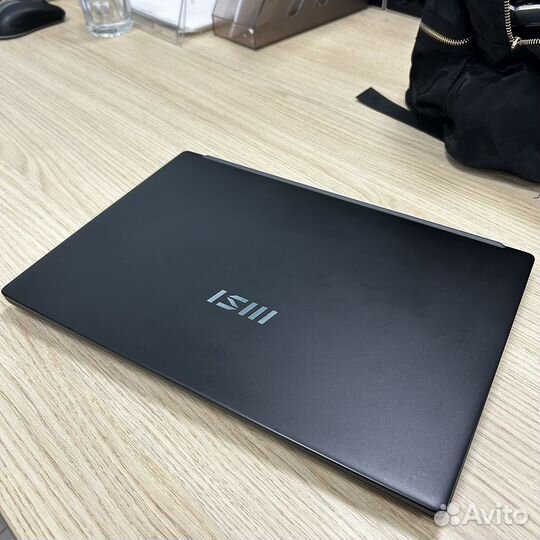 Ультрабук 14 msi C12M