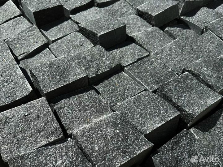 Брусчатка из кaрельского габбро 100*100*50 пил-кол