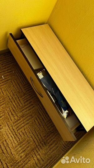 Полка настенная навесная