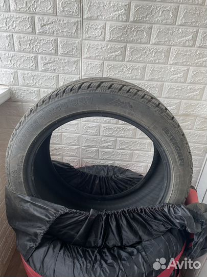 Tigar Ice 235/45 R18