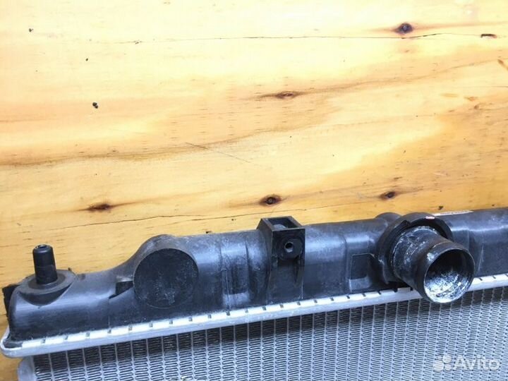 Радиатор двигателя Nissan Liberty RM12 QR20DE 2001