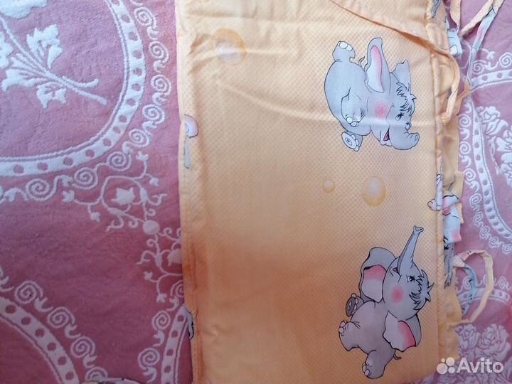 Бортики в кроватку