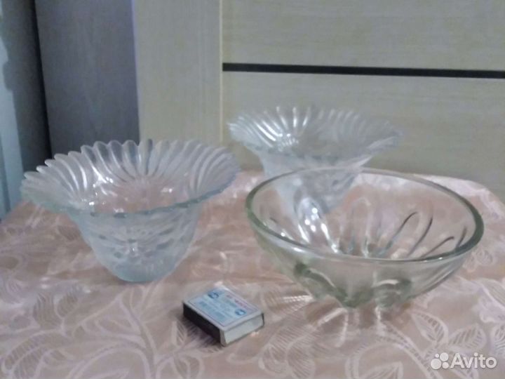 Тарелки и салатники