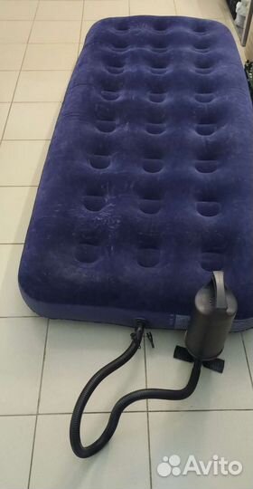 Матрас надувной с насосом