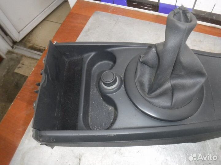 Консоль подлокотник Renault Megane 2 K4M 2007