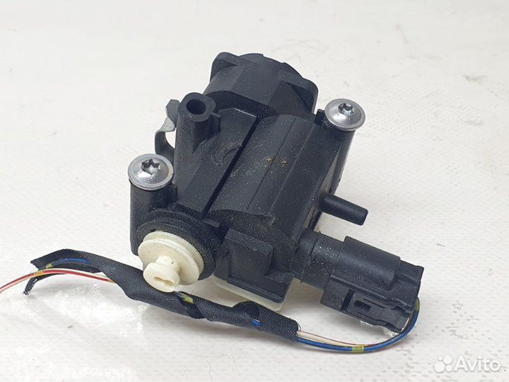 Активатор крышки бензобака Bmw 5-Series F10 3.0D