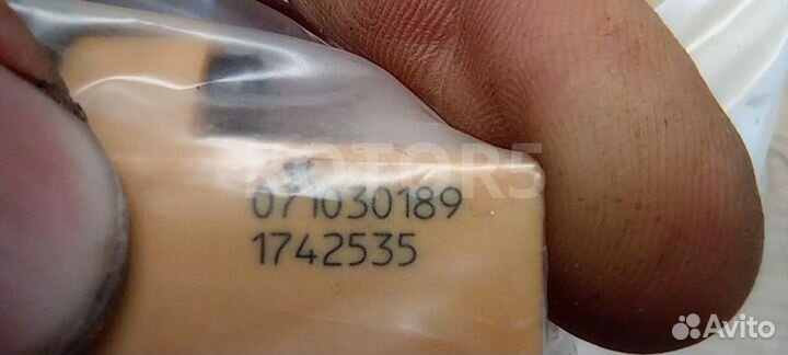 Форсунка топливная DAF XF 105 2012 1742535