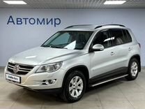 Volkswagen Tiguan 2.0 AT, 2010, 136 457 км, с пробегом, цена 1 380 000 руб.