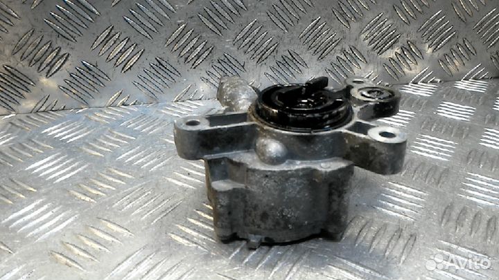 Насос вакуумный Peugeot 407