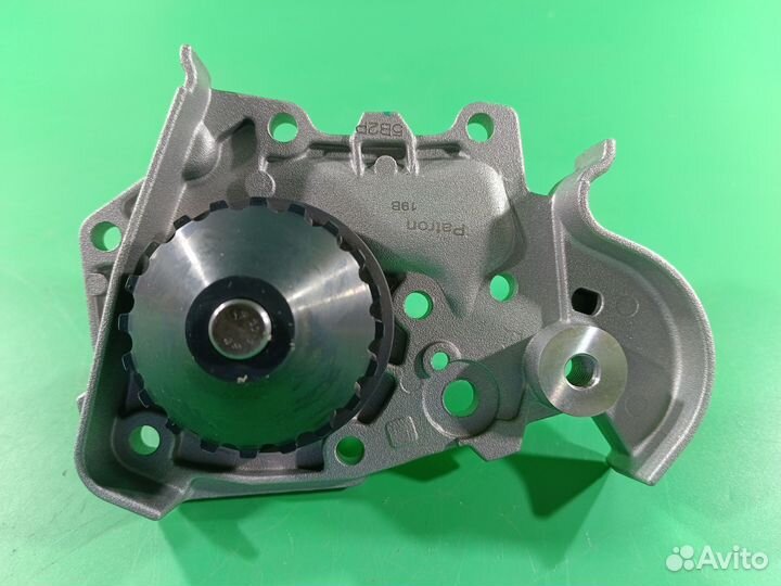 Помпа для Renault Logan