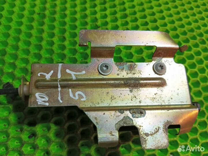 Активатор моторчик лючка бензобака BMW E60