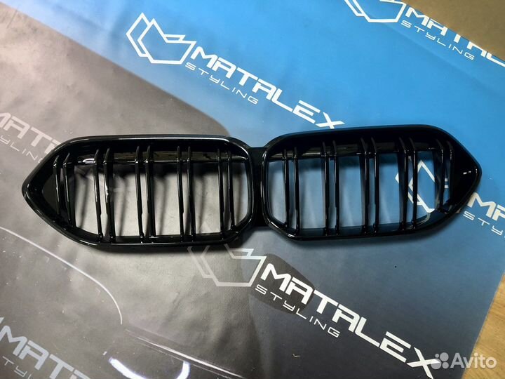Решетка радиатора BMW F44 M глянец