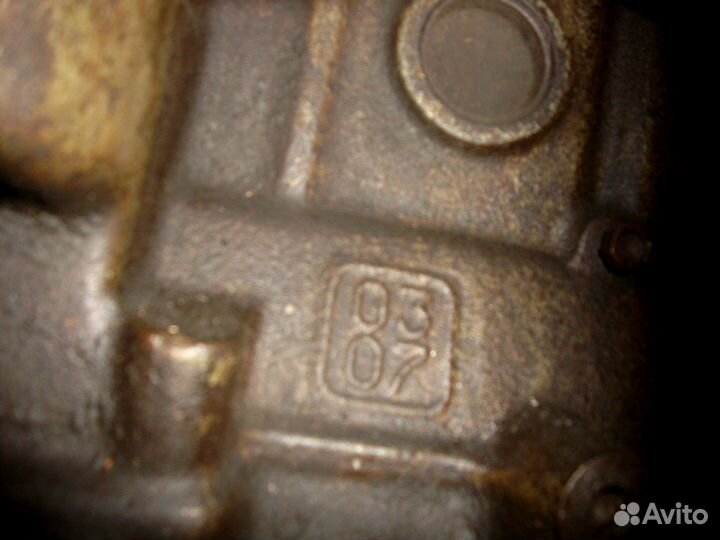 Продам б/у двигатель ваз-2103 (карбюратор)