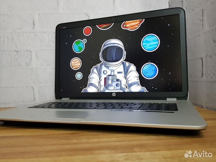 Шустрый ноутбук на i7 с большой диагональю