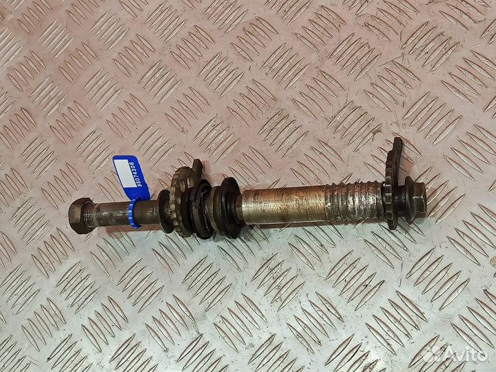 Ось заднего колеса Kawasaki KLX250