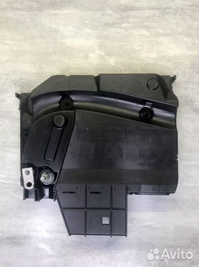 Блок для предохранителей Ford Kuga