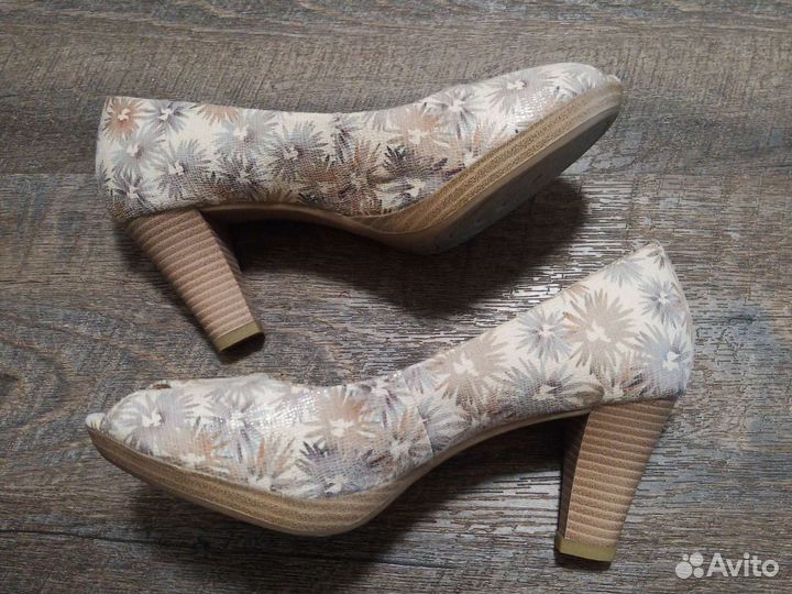 Туфли женские 39 размер новые