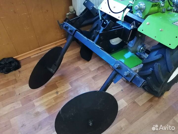 Окучник дисковый раздвижной со сцепкой